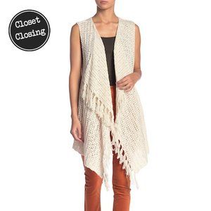 [Cupcakes & Cashmere] Fringe Crochet Vest